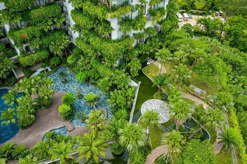 Không gian đa sinh thái ngập tràn mảng xanh mướt mắt bên trong nội khu Flamingo Đại Lải (Nguồn: Flamingo Dai Lai Resort)